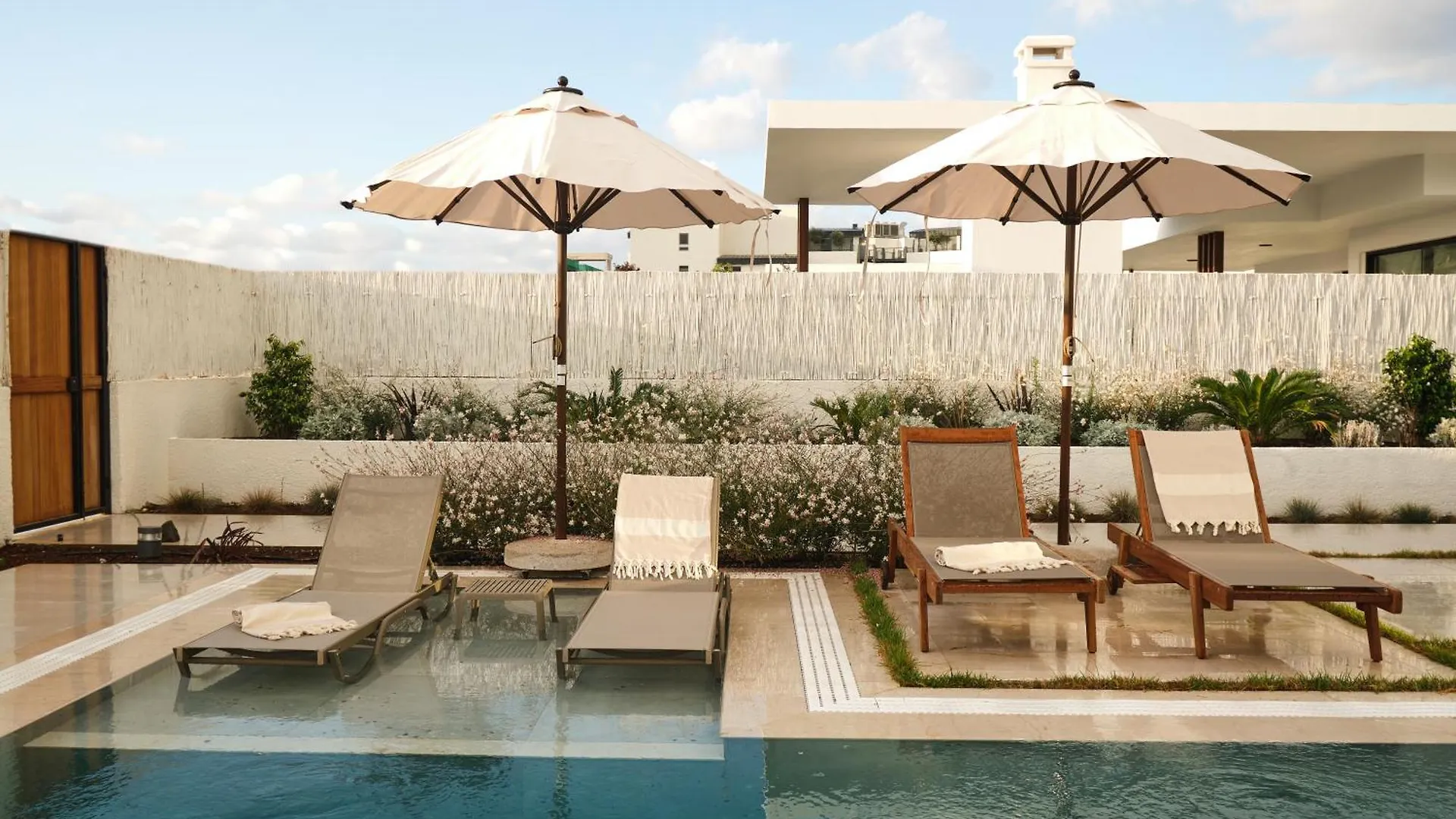 Ashta Gold Suite Φετιγιέ 0*,
